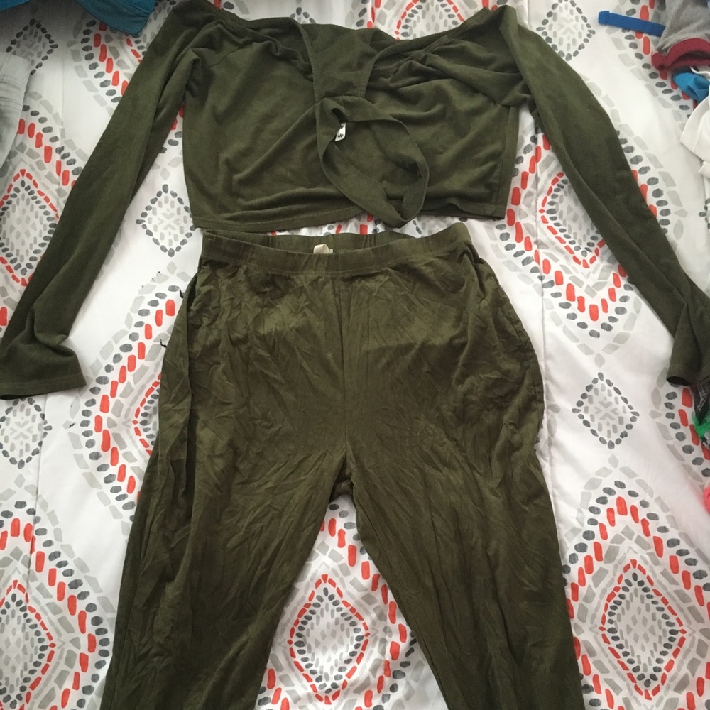 Pants and cropped top set